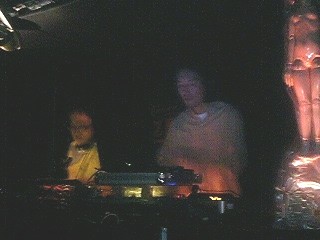 http://www.ftp-recordings.net/archives/images/lzd_vs_shufflemaster.jpg